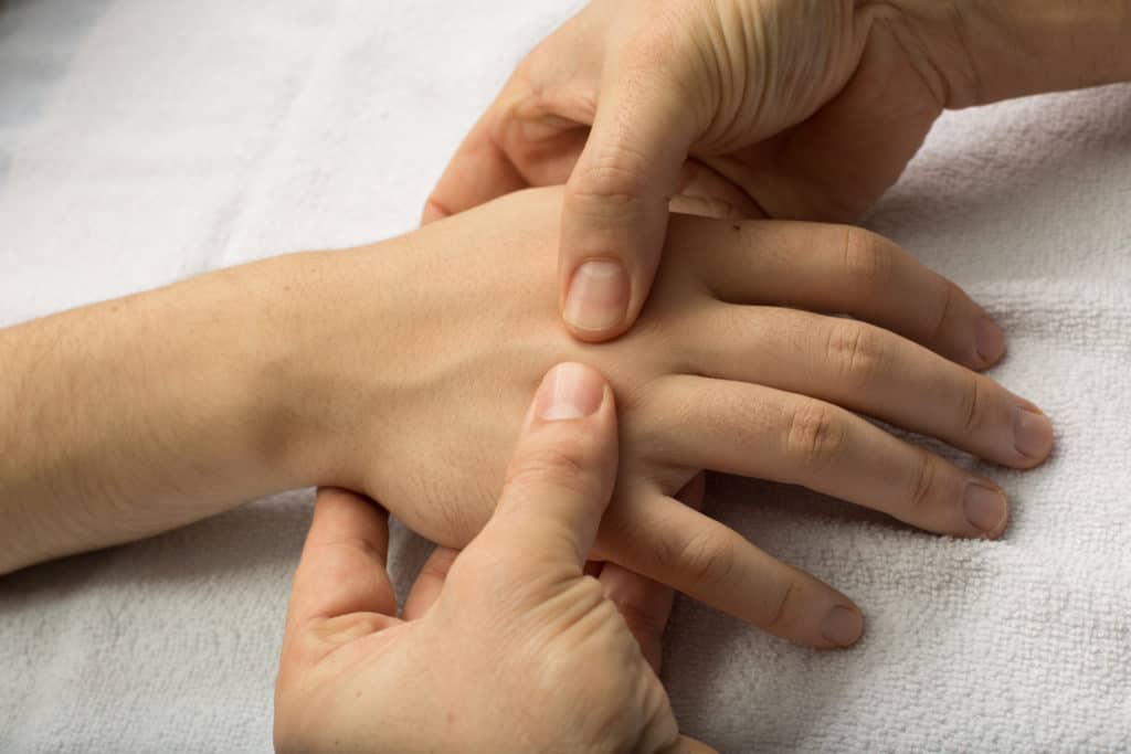 TZN Handmobilisierung in der Ergotherapie